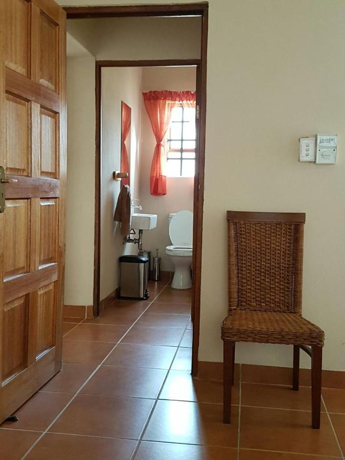 Zwavelpoort Guesthouse Pretoria-Noord エクステリア 写真