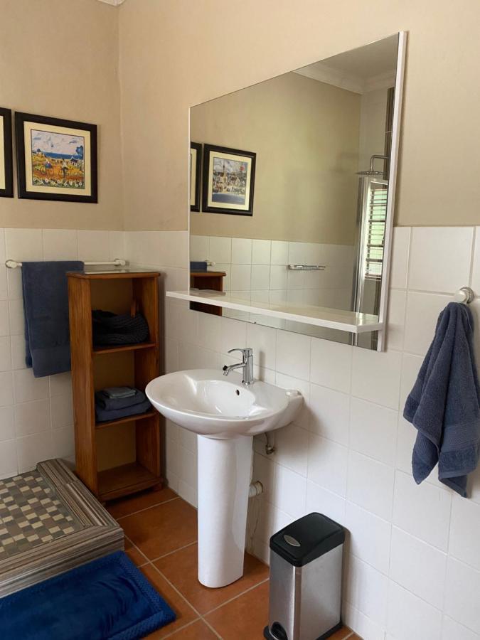 Zwavelpoort Guesthouse Pretoria-Noord エクステリア 写真