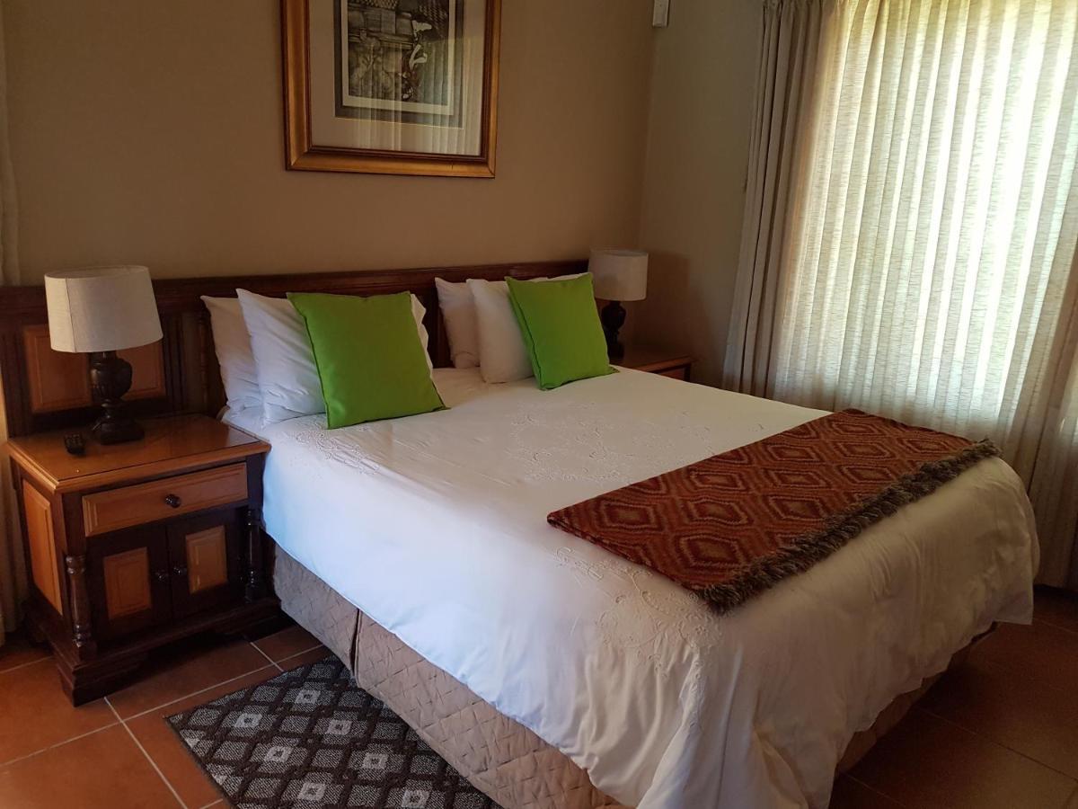 Zwavelpoort Guesthouse Pretoria-Noord エクステリア 写真